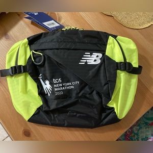 2023 TCS NYC Marathon New Balance Waist Pack NWT!